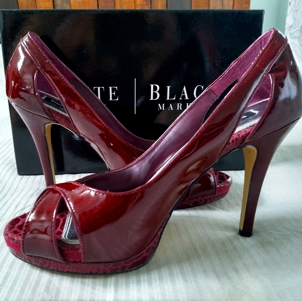 White House Black Market Leather Heels 9.5 Penny